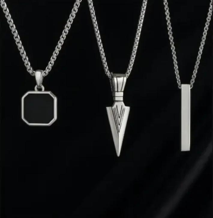 PENDANT WITH CHAIN