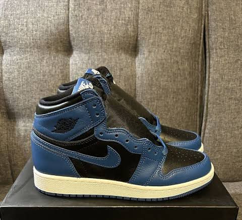 AIR JORDANS RETRO 1 MID MARINA BLUE