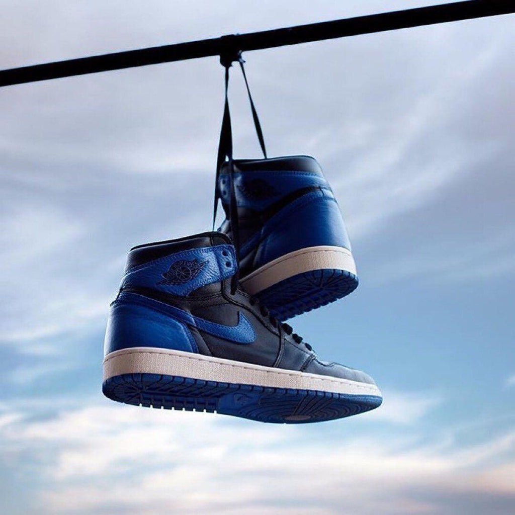 AIR JORDANS RETRO 1 MID MARINA BLUE