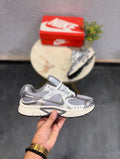NIKE VOMERO 5 RUNNER GREEN